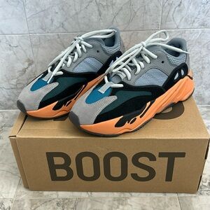 Yeezy Boost 700